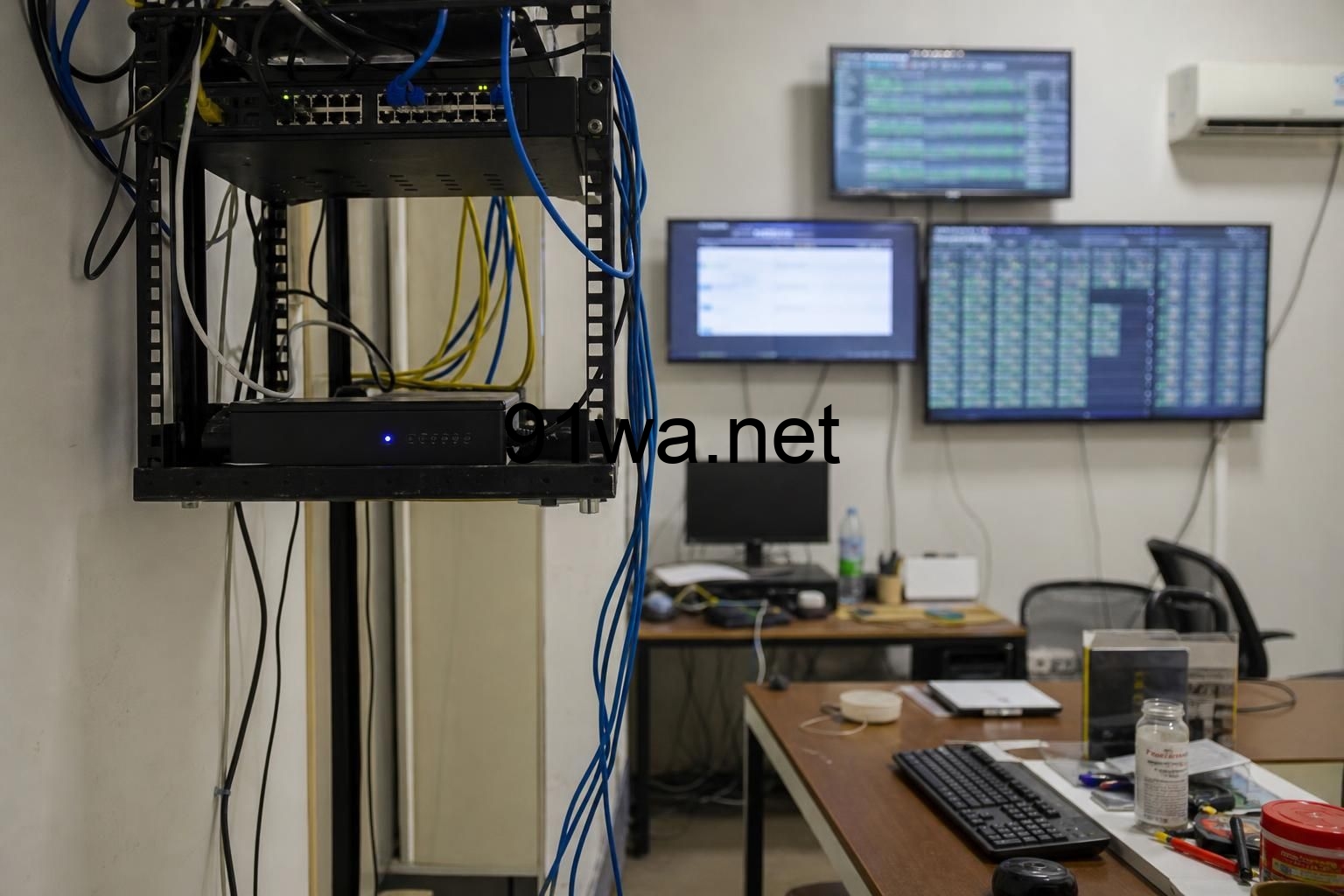 今天别让 HiveOS 批量操作直接打到全场机器