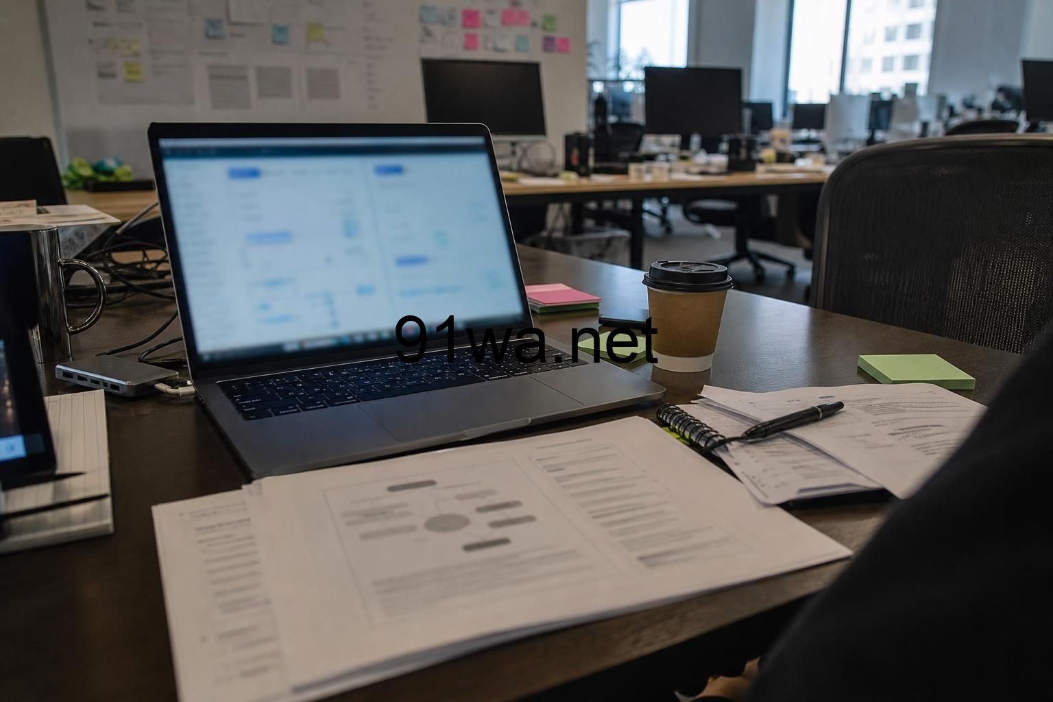 黑客转账速度与平台冻结半径的拉扯：一次链上安全应急该怎么跑完