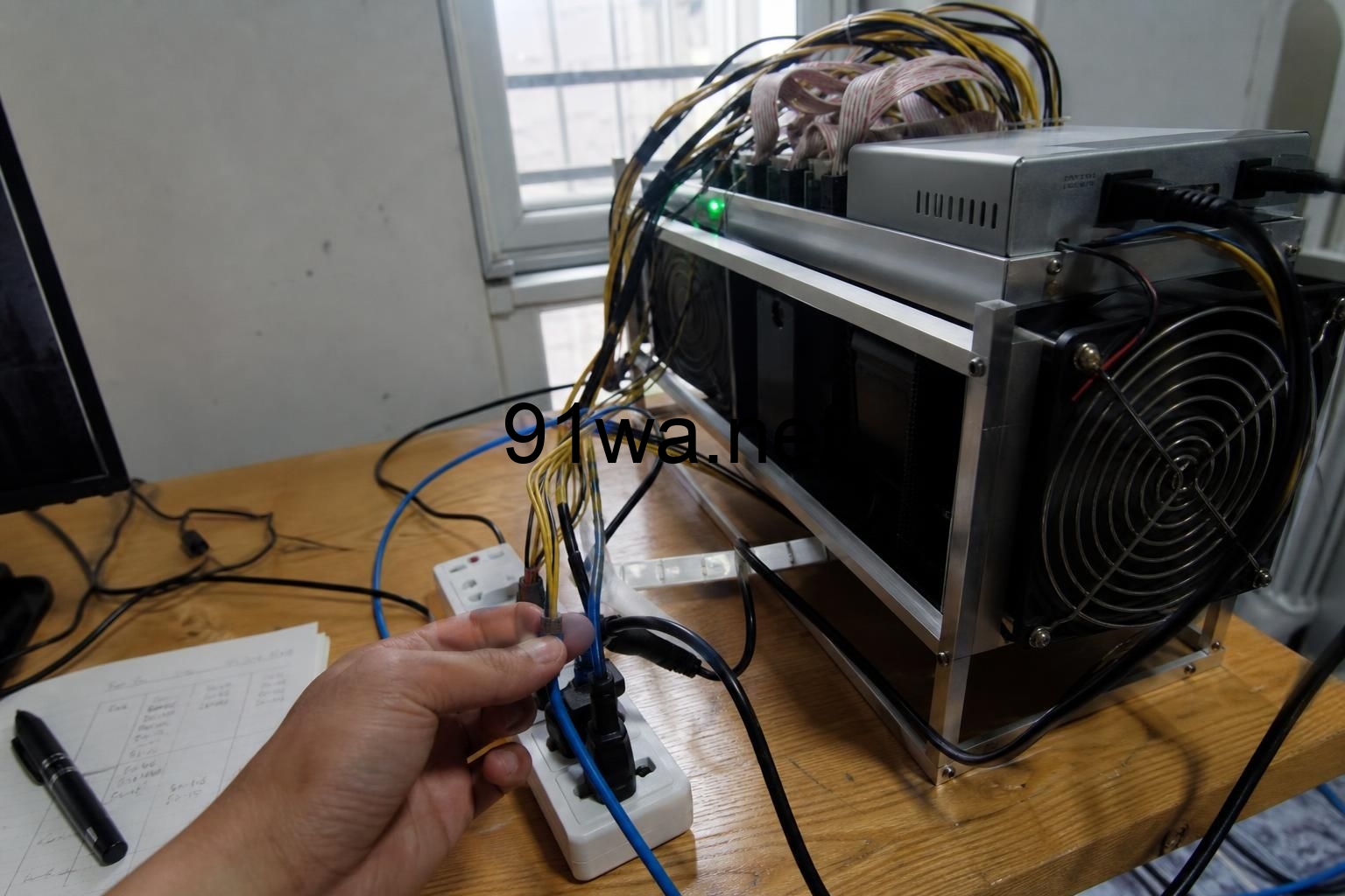 验收第一台矿机前,新手先把这七天操作表抄下来插图 验收第一台矿机前,新手先把这七天操作表抄下来