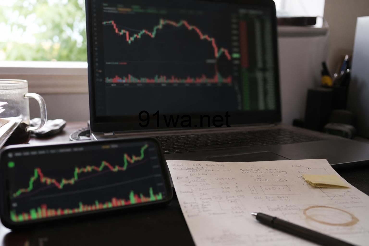 BTC横盘时要防山寨币正费率堆出急跌
